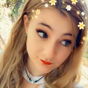 Meet your Posher, Abbie